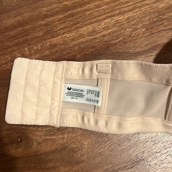 Wacoal Strapless Bra - Picture 4 of 8